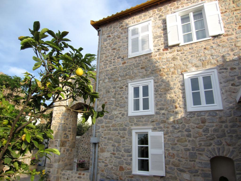 Kiki'S Houses Vlichos Hydra  Luaran gambar