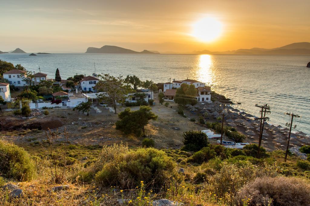 Kiki'S Houses Vlichos Hydra  Luaran gambar